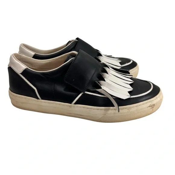 Tod's Kiltie Frangia Origami Fringe Slip On Sneakers Black Leather